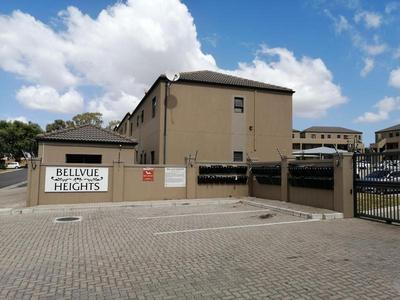 Apartment / Flat For Sale in Groenvallei, Bellville