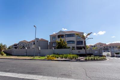 Apartment / Flat For Sale in Vredekloof East, Brackenfell